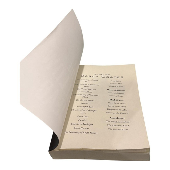 The Hollow Dead Darcy Coates Gravekeeper #4 Horror Paranormal Mystery Softcover - Picture 6 of 8